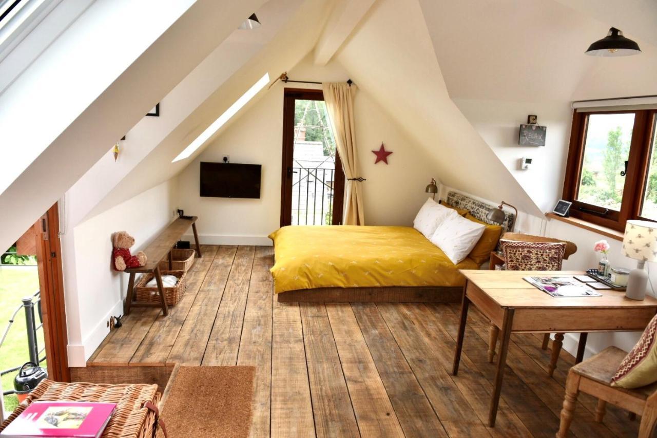 The Roost * Semley
